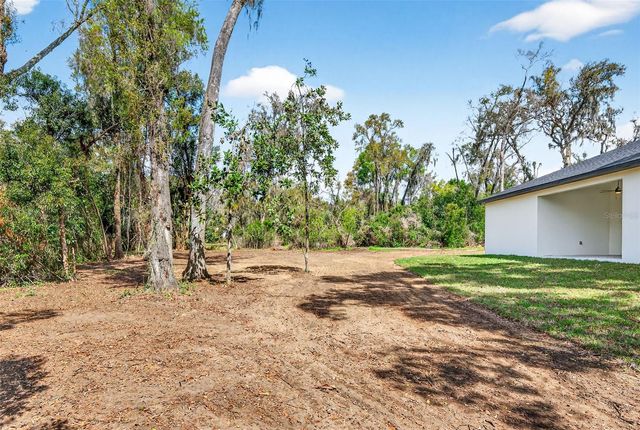 37700 DIXIE AVENUE, Dade City, FL 33525