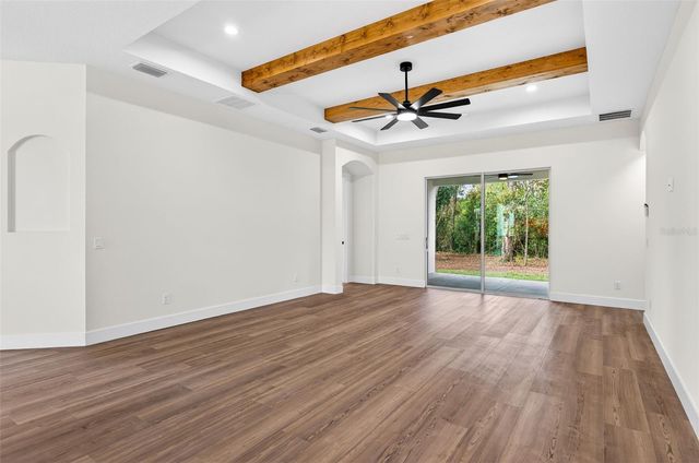 37700 DIXIE AVENUE, Dade City, FL 33525