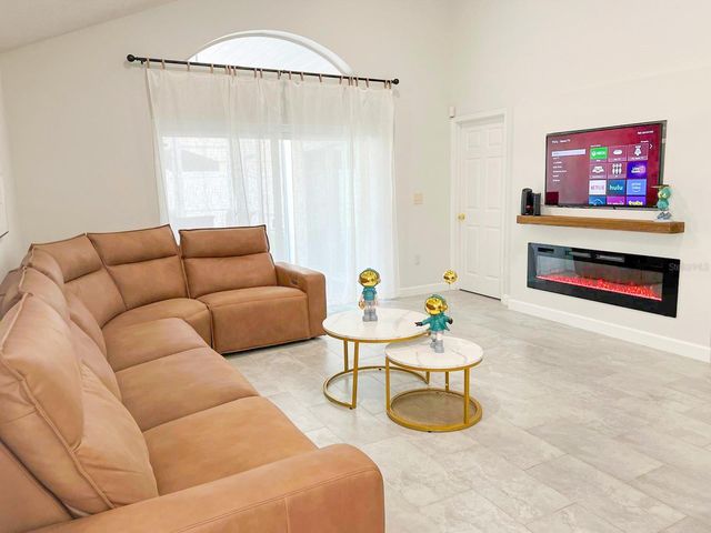 140 DARLINGTON LOOP, Davenport, FL 33896