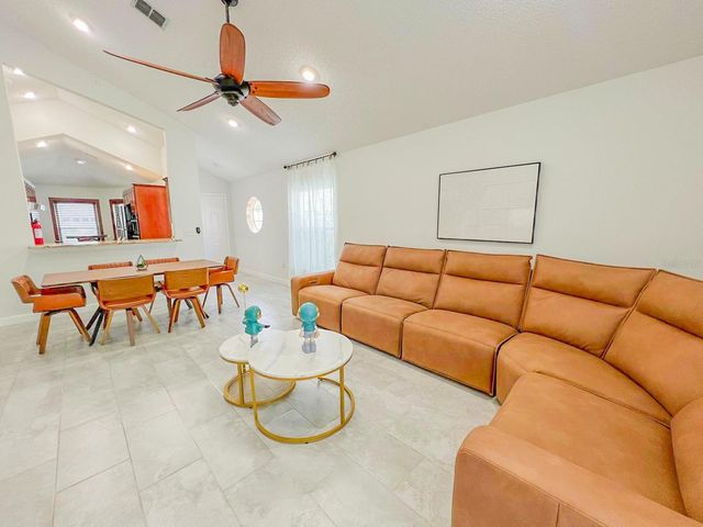 140 DARLINGTON LOOP, Davenport, FL 33896