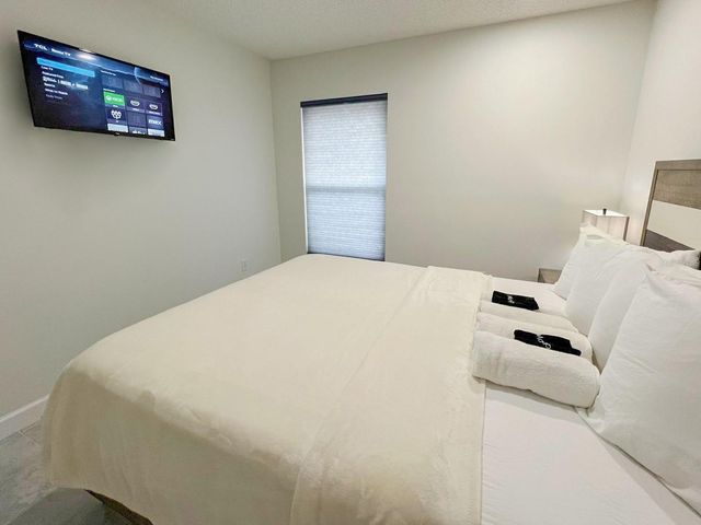 140 DARLINGTON LOOP, Davenport, FL 33896