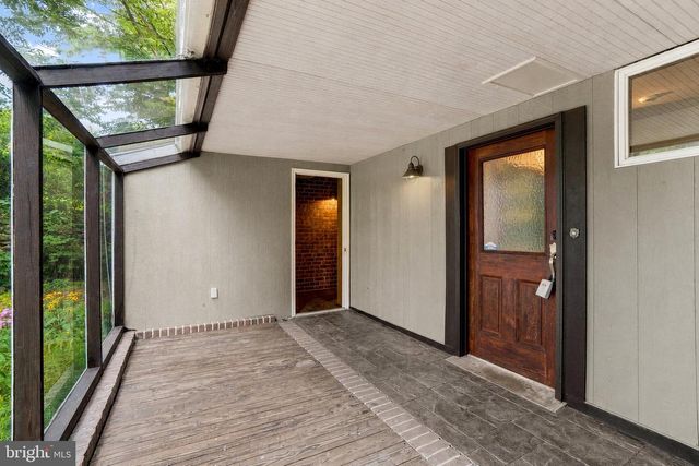 821 SMELTZER RD, Seven Valleys, PA 17360