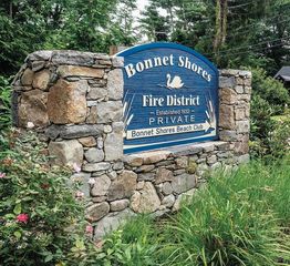 51 Bonnet Shores Road, Narragansett, RI 02882
