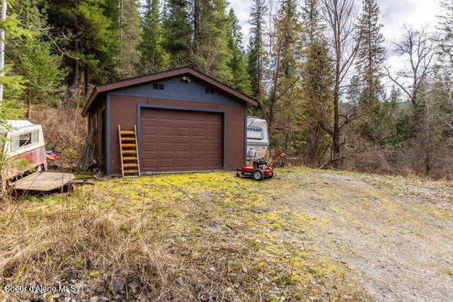 21 Lochsa Ln, Kingston, ID 83839