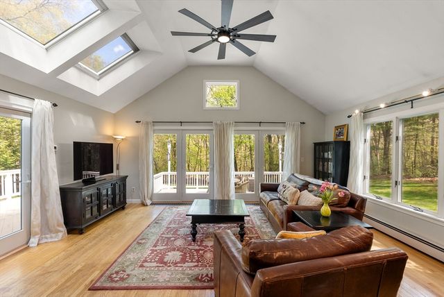 228 Horse Pond Road, Sudbury, MA 01776