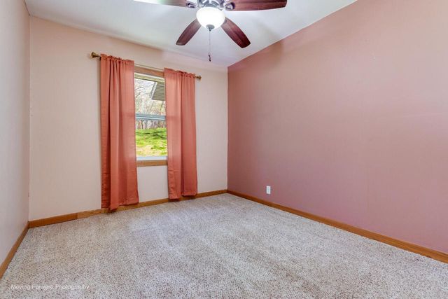 N4577 Circle DRIVE, Cambridge, WI 53523