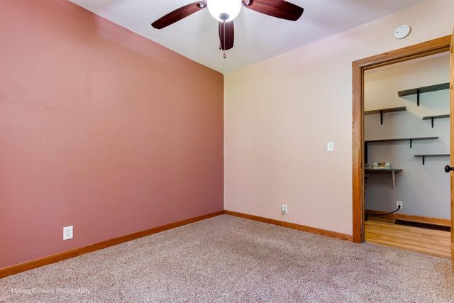 N4577 Circle DRIVE, Cambridge, WI 53523