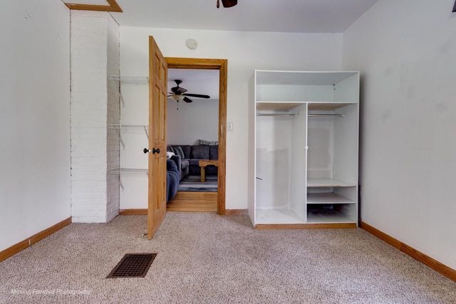 N4577 Circle DRIVE, Cambridge, WI 53523