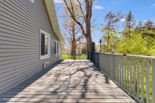 N4577 Circle DRIVE, Cambridge, WI 53523