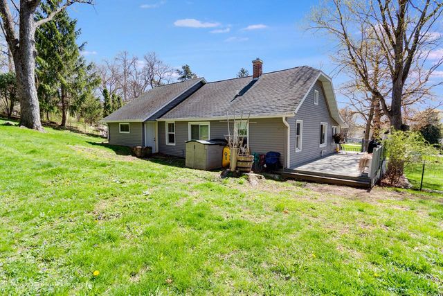 N4577 Circle DRIVE, Cambridge, WI 53523