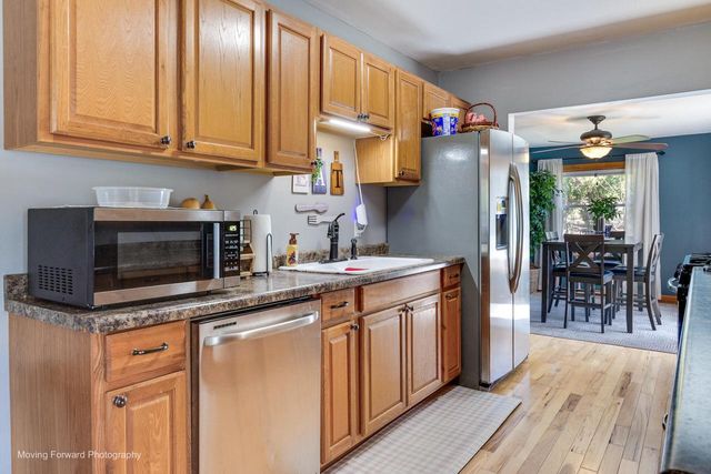 N4577 Circle DRIVE, Cambridge, WI 53523