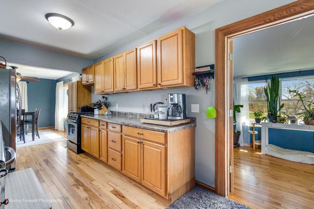 N4577 Circle DRIVE, Cambridge, WI 53523