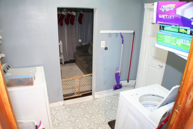 2203 Moyle St, Augusta, KS 67010