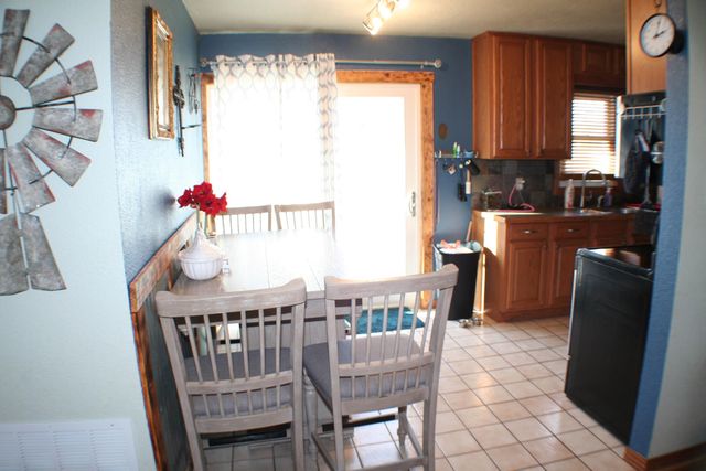 2203 Moyle St, Augusta, KS 67010