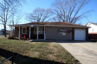 2203 Moyle St, Augusta, KS 67010