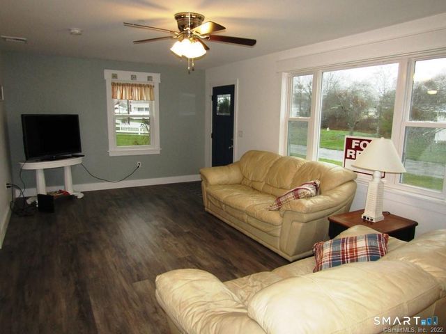 35 Flagler Avenue, Old Lyme, CT 06371
