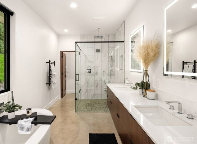 21708 57th Avenue SE, Woodinville, WA 98072