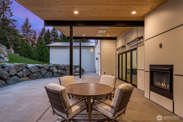 21708 57th Avenue SE, Woodinville, WA 98072