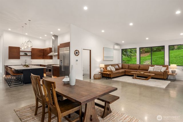 21708 57th Avenue SE, Woodinville, WA 98072