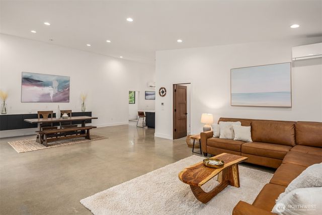 21708 57th Avenue SE, Woodinville, WA 98072