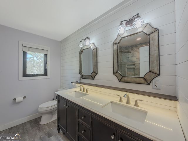 580 Lake Drive, Snellville, GA 30039