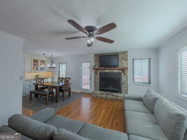 580 Lake Drive, Snellville, GA 30039