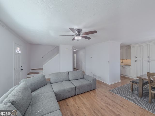 580 Lake Drive, Snellville, GA 30039