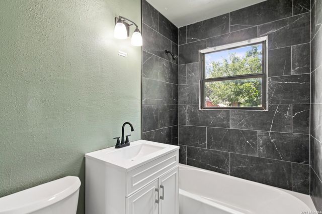 119 HARCOURT AVE, San Antonio, TX 78223