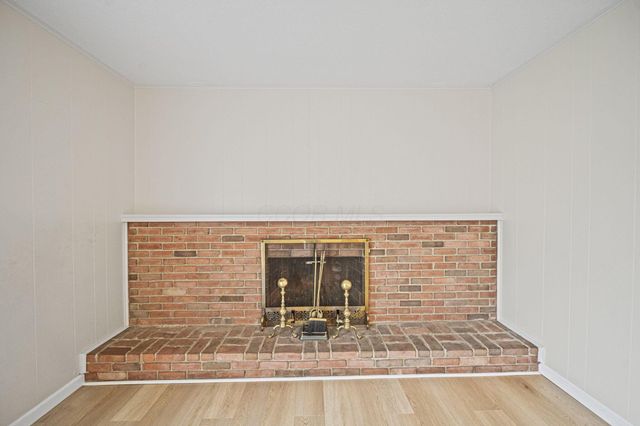 1565 Brentnell Avenue, Columbus, OH 43219