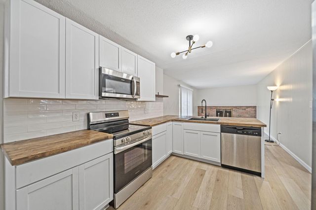 1565 Brentnell Avenue, Columbus, OH 43219