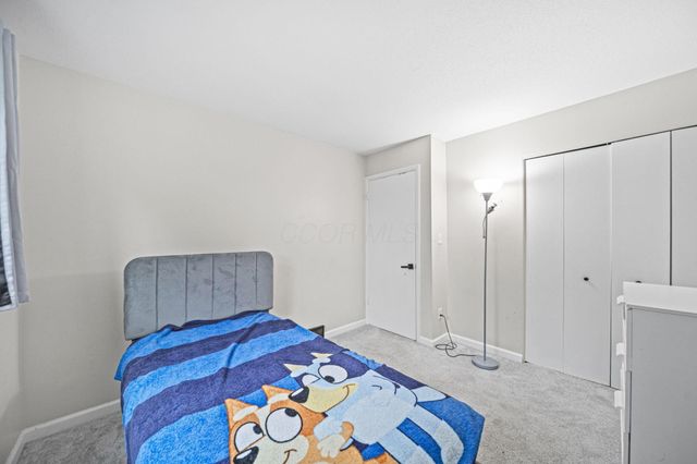1565 Brentnell Avenue, Columbus, OH 43219