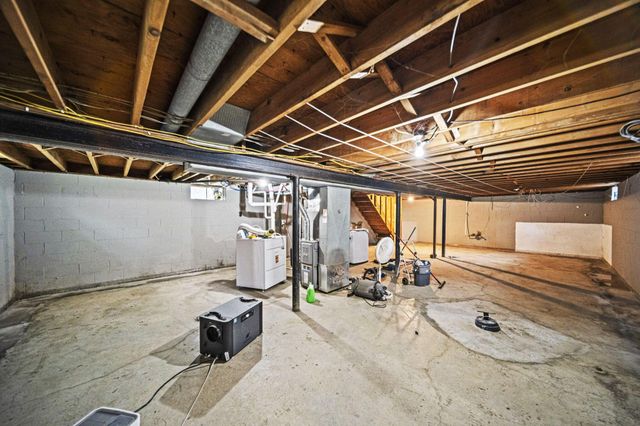 1565 Brentnell Avenue, Columbus, OH 43219