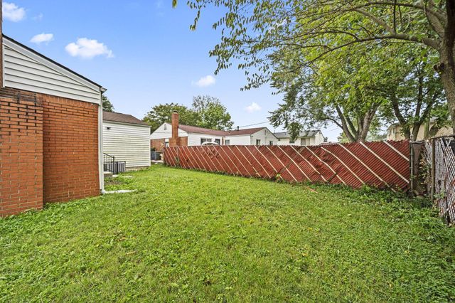 1565 Brentnell Avenue, Columbus, OH 43219
