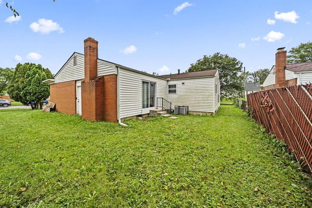 1565 Brentnell Avenue, Columbus, OH 43219