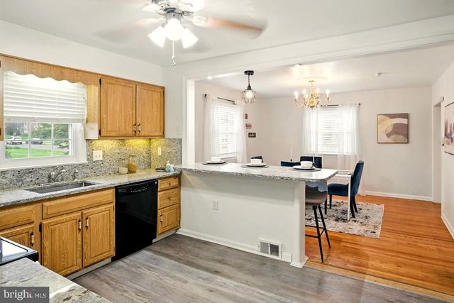 364 S ROLLING RD, Springfield, PA 19064