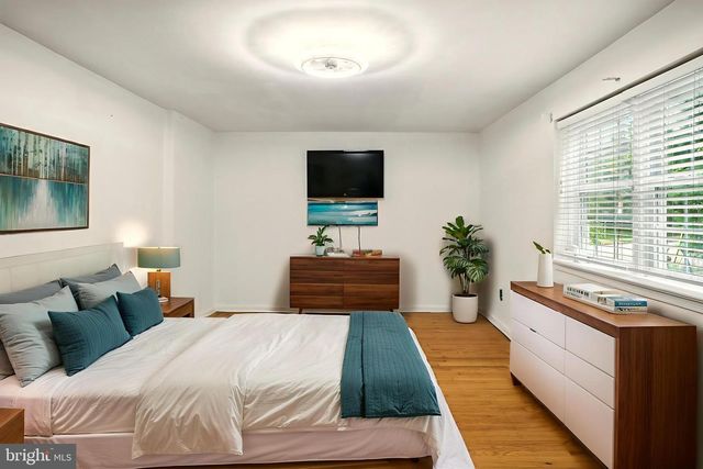 364 S ROLLING RD, Springfield, PA 19064