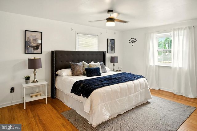 364 S ROLLING RD, Springfield, PA 19064