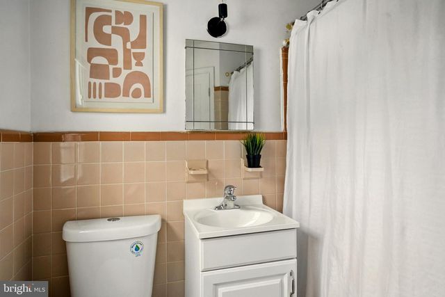 364 S ROLLING RD, Springfield, PA 19064