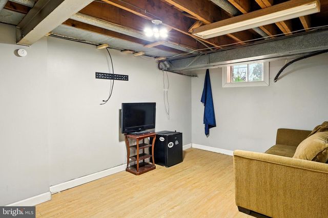 364 S ROLLING RD, Springfield, PA 19064