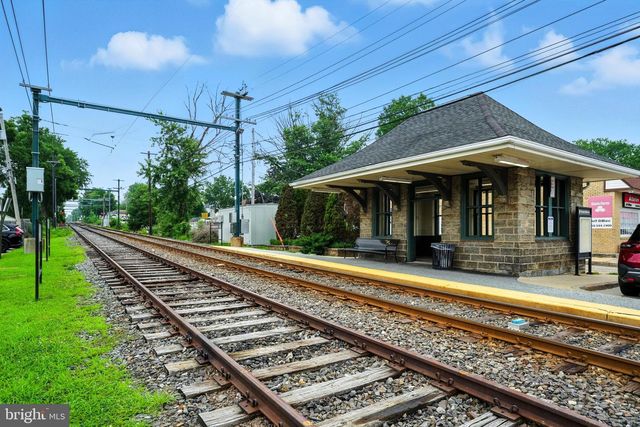 364 S ROLLING RD, Springfield, PA 19064