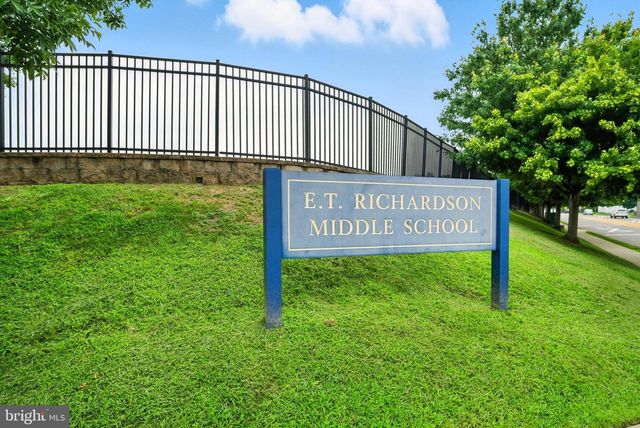 364 S ROLLING RD, Springfield, PA 19064