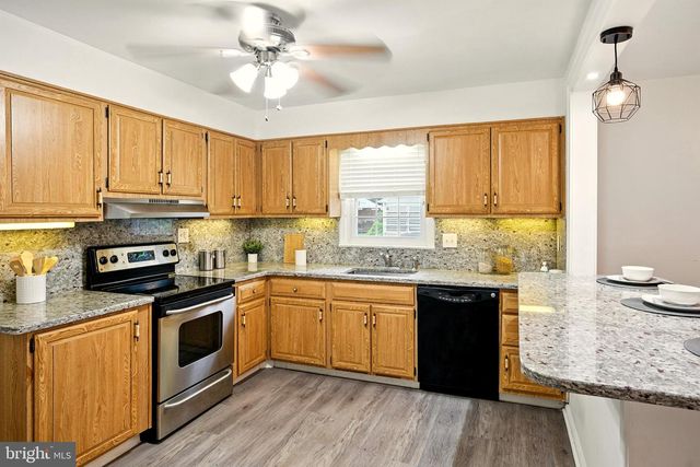 364 S ROLLING RD, Springfield, PA 19064