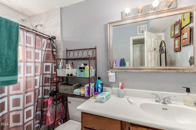 1812 S 28TH Drive, Phoenix, AZ 85009