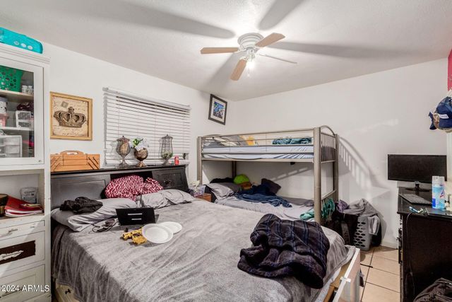 1812 S 28TH Drive, Phoenix, AZ 85009