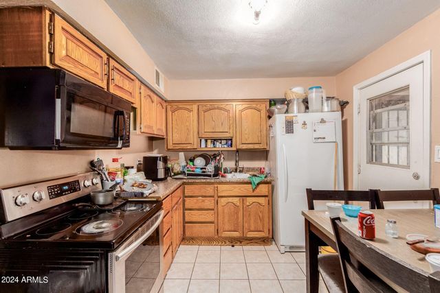 1812 S 28TH Drive, Phoenix, AZ 85009