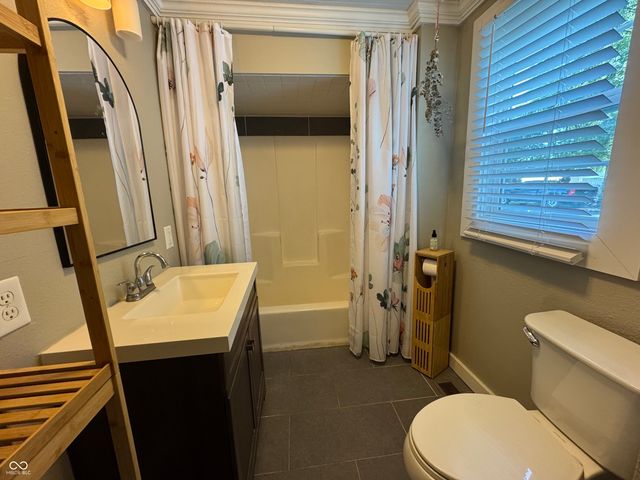 225 Hamilton Street, Fortville, IN 46040