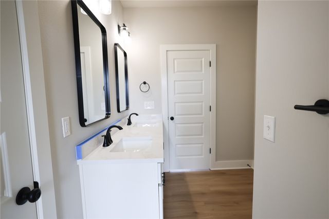 2100 Taylor Orchard Road, Gentry, AR 72734