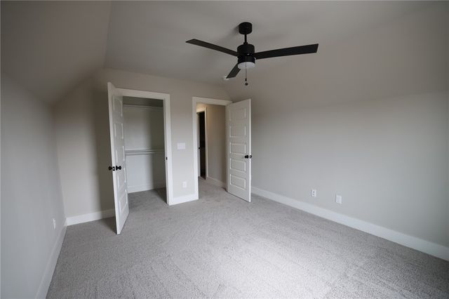 2100 Taylor Orchard Road, Gentry, AR 72734