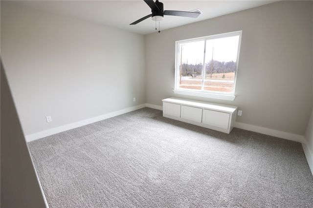 2100 Taylor Orchard Road, Gentry, AR 72734