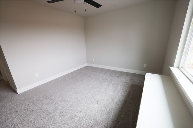 2100 Taylor Orchard Road, Gentry, AR 72734